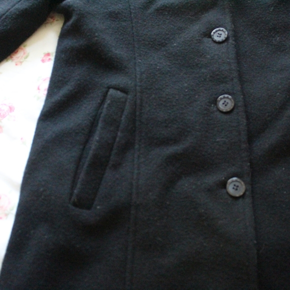 long wool coat - Picture 2 of 4